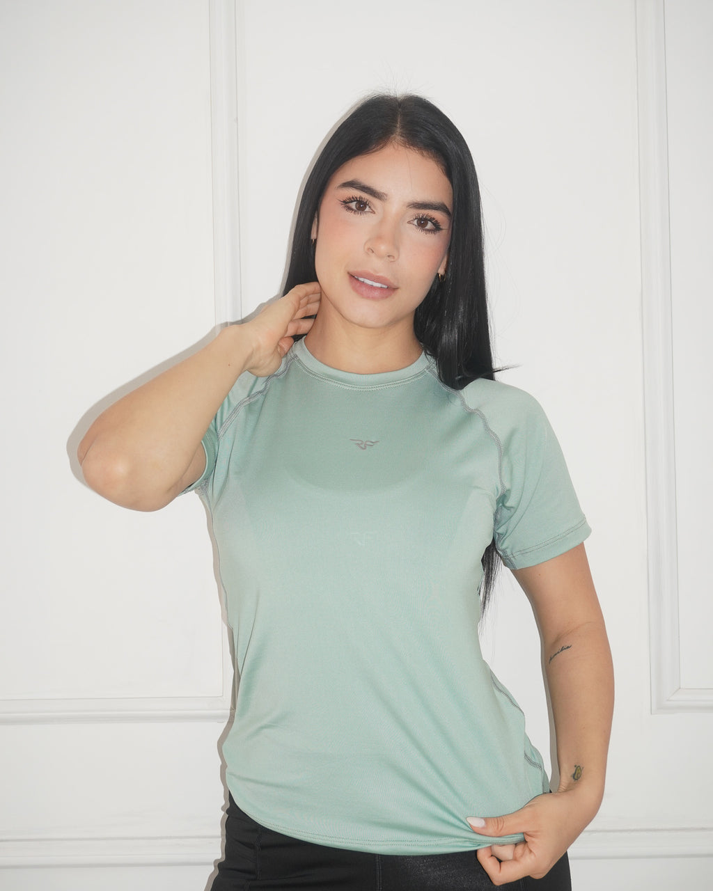 CAMISETA CUELLO REDONDO